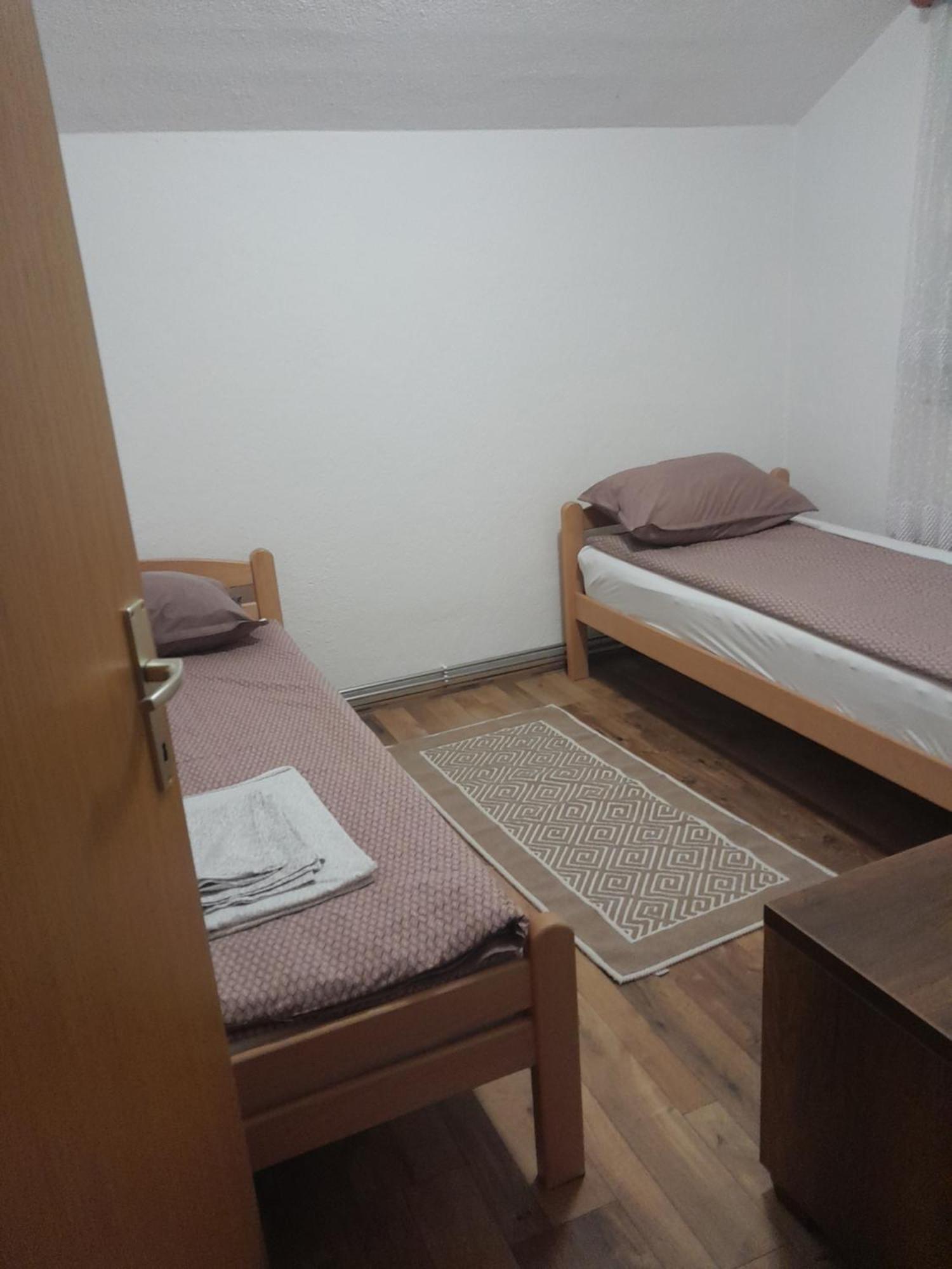 Biser-hatinac Apartment *
